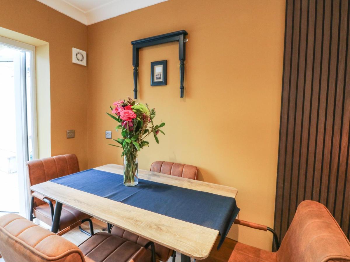 Feus Holiday Cottage Огтерардер Екстер'єр фото